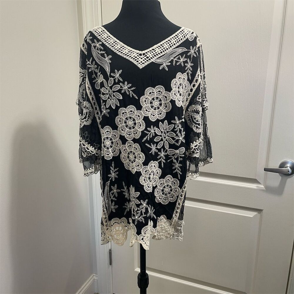 Sapphire Women's Black Floral Lace Blouse Size S Casual Top sku259